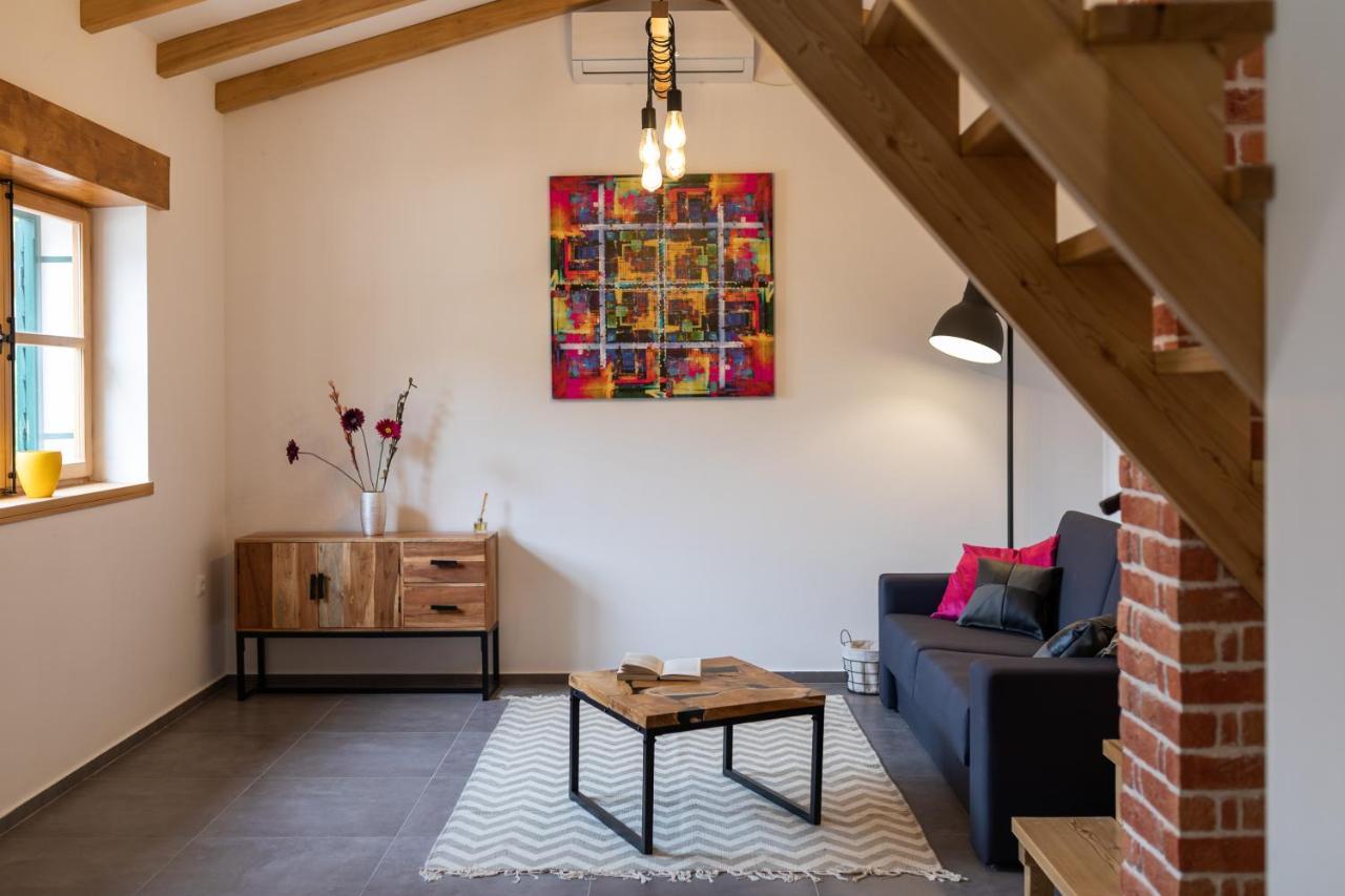 Komun Apartments Vela Luka Buitenkant foto